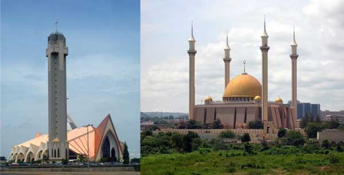 Eit bilde sett saman av to - ei kirke og ein moskè